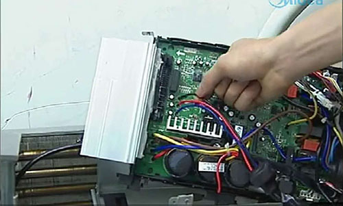 老边美的空调电话是多少